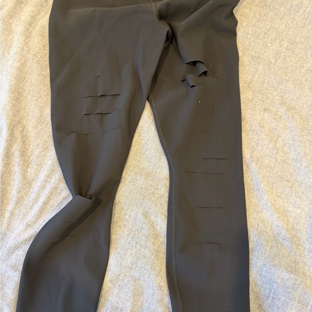 Alo Yoga Ripped Black Leggings